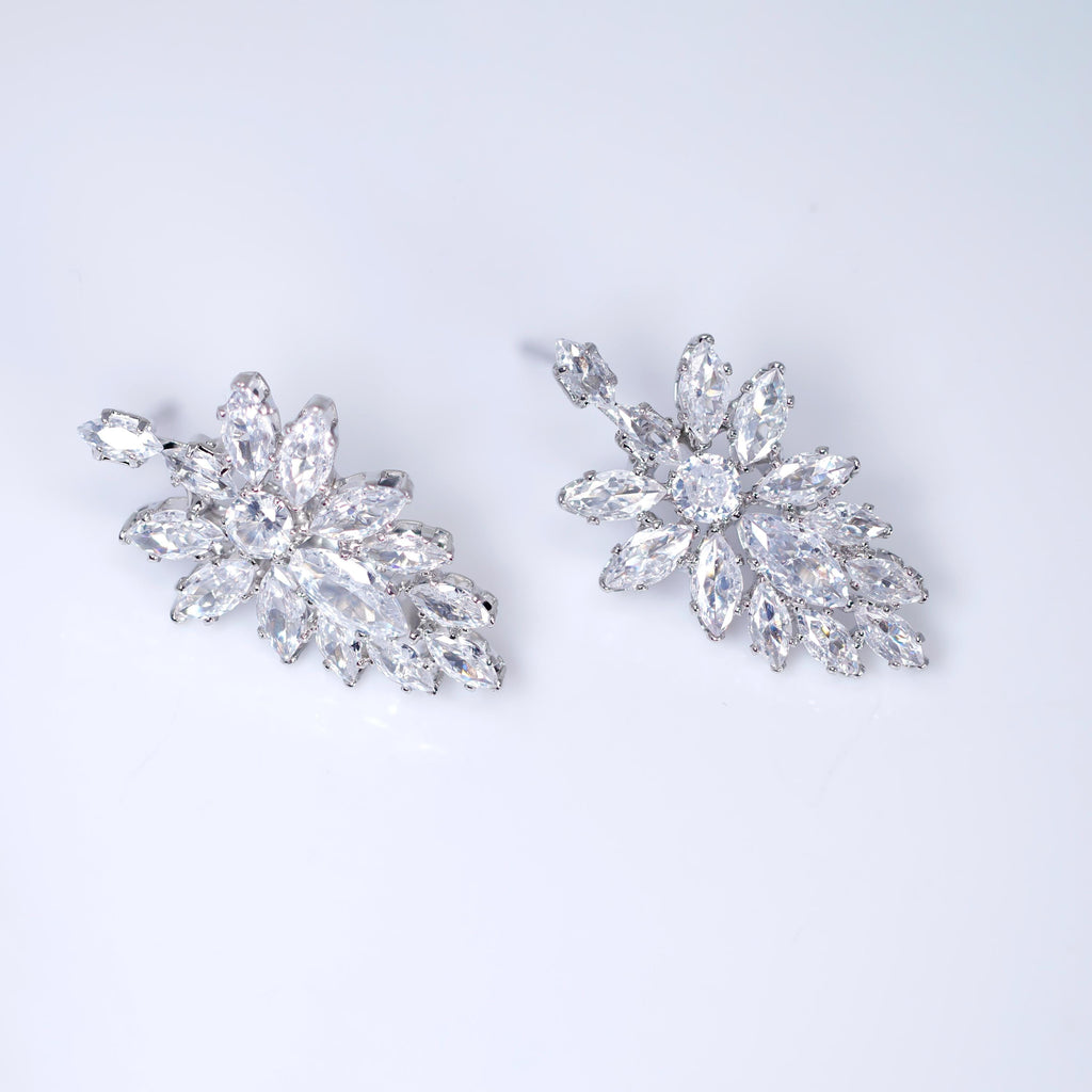 CZ Diamond Snowflower Elegance Jewelry Set, Long Bridal Earrings, Bracelet, Ring And Necklace, Statement Earrings Cz Necklace Set.