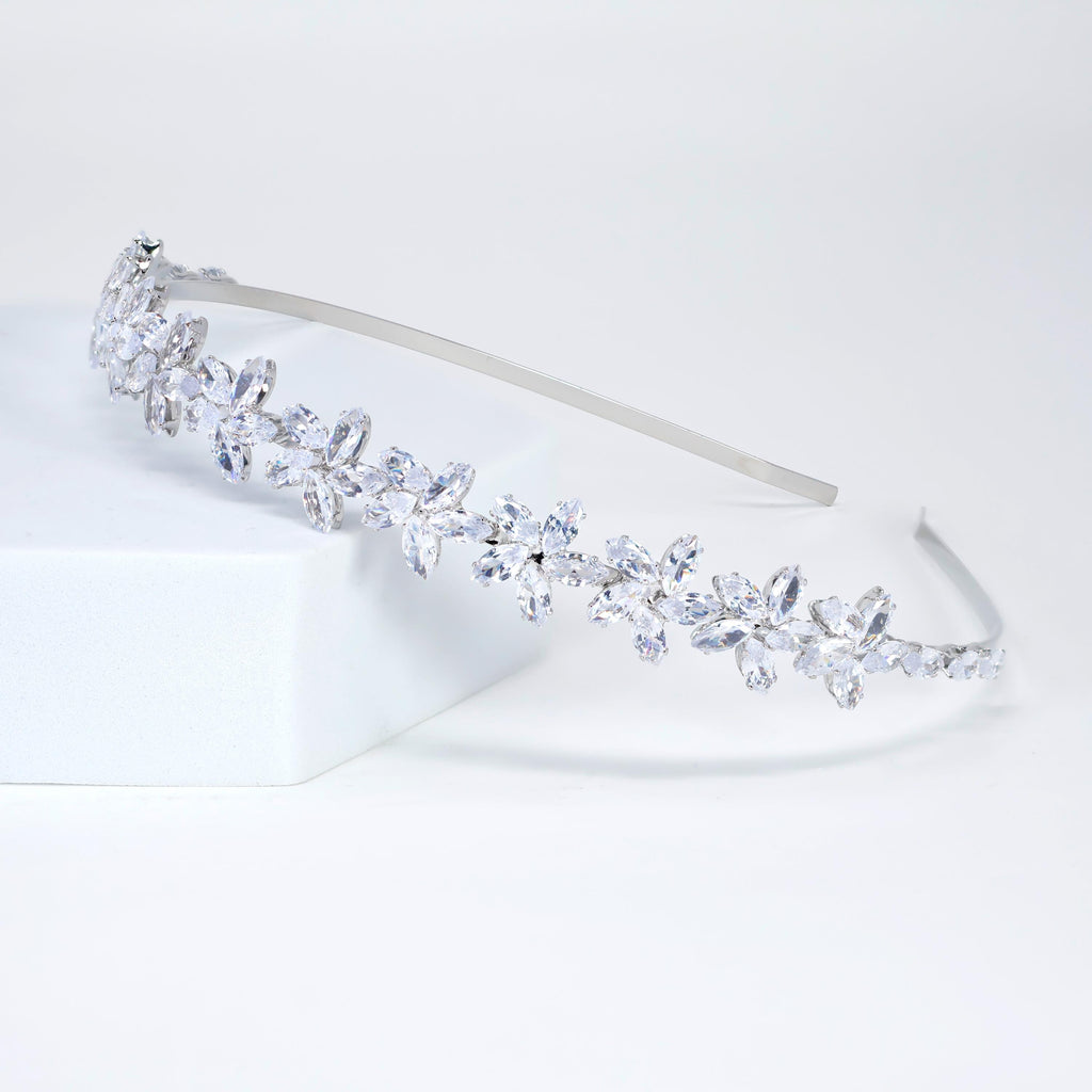 Swarovski Crystals Daisy Radiance Headband, Hair Vine Headband, Bridal Hair Vine, Rhinestone Headband, Delicate Headband, Hair accessories.