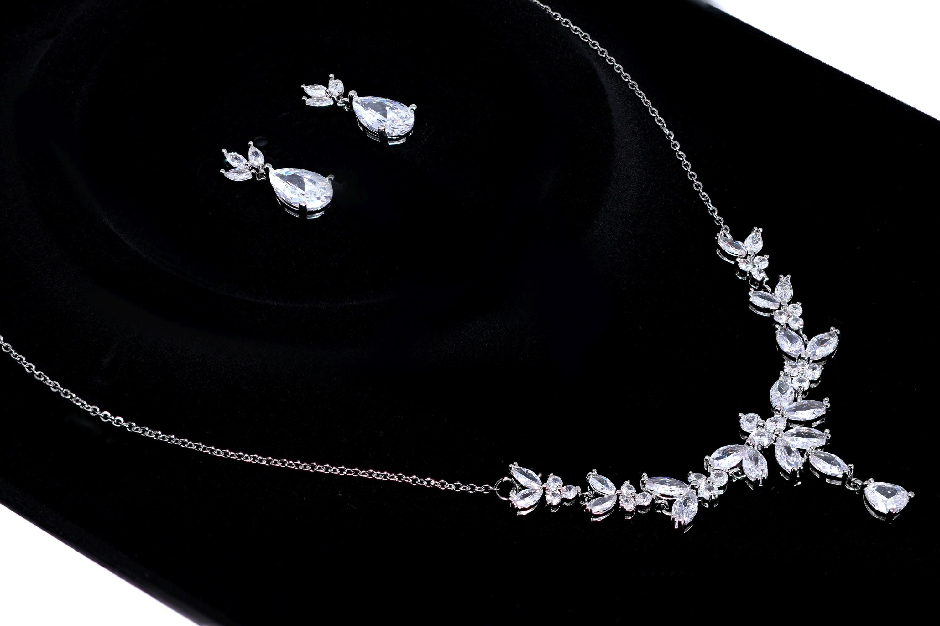 Swarovski Crystal Luxury Flower Leaves Drop Diamond/Crystal Necklace Set, Bridal Necklace Set, Bridal Jewelry, Statement Necklace