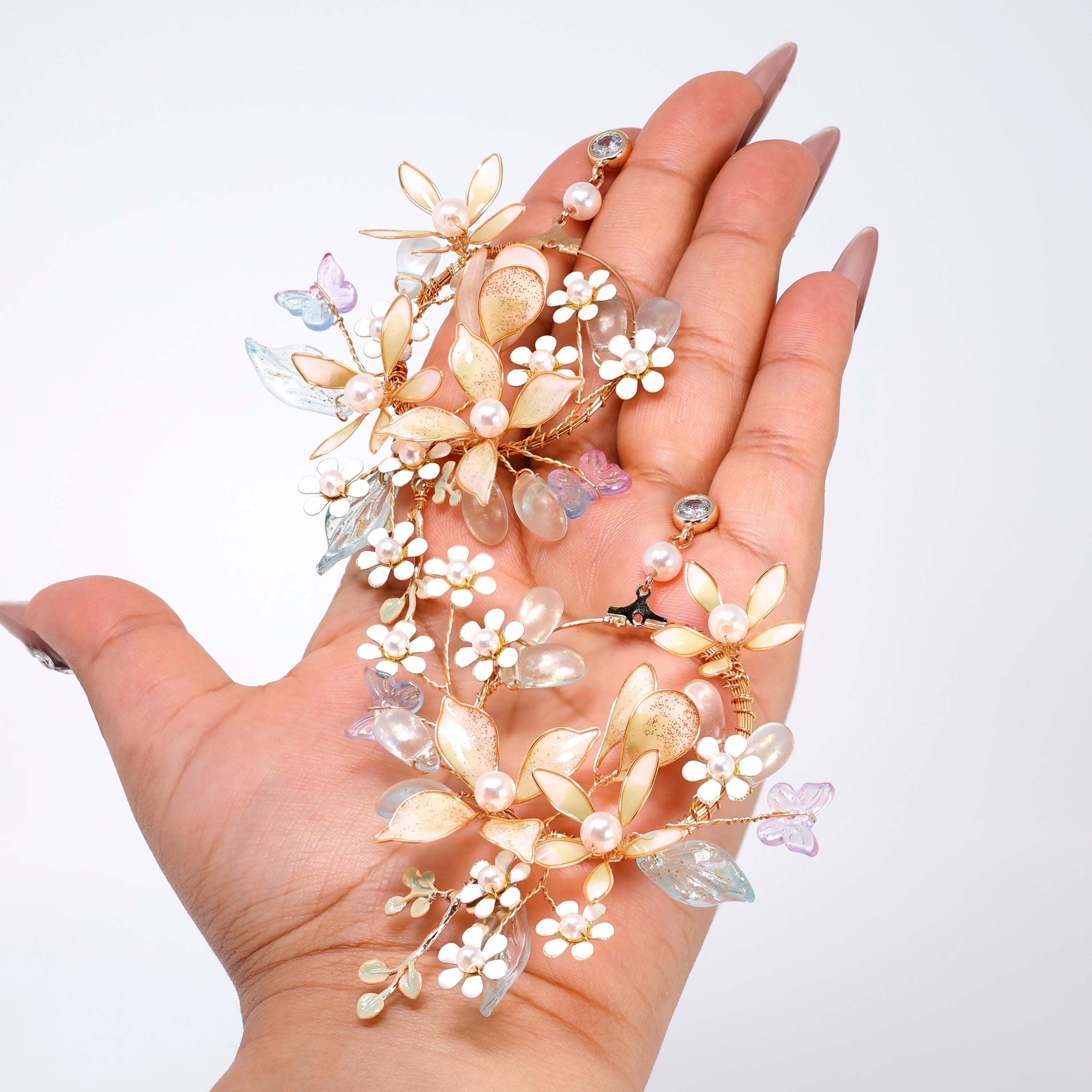 Mesmerizing Fairy Land Earrings : Faux Pearl And Acrylic Floral Bridal Jewelry