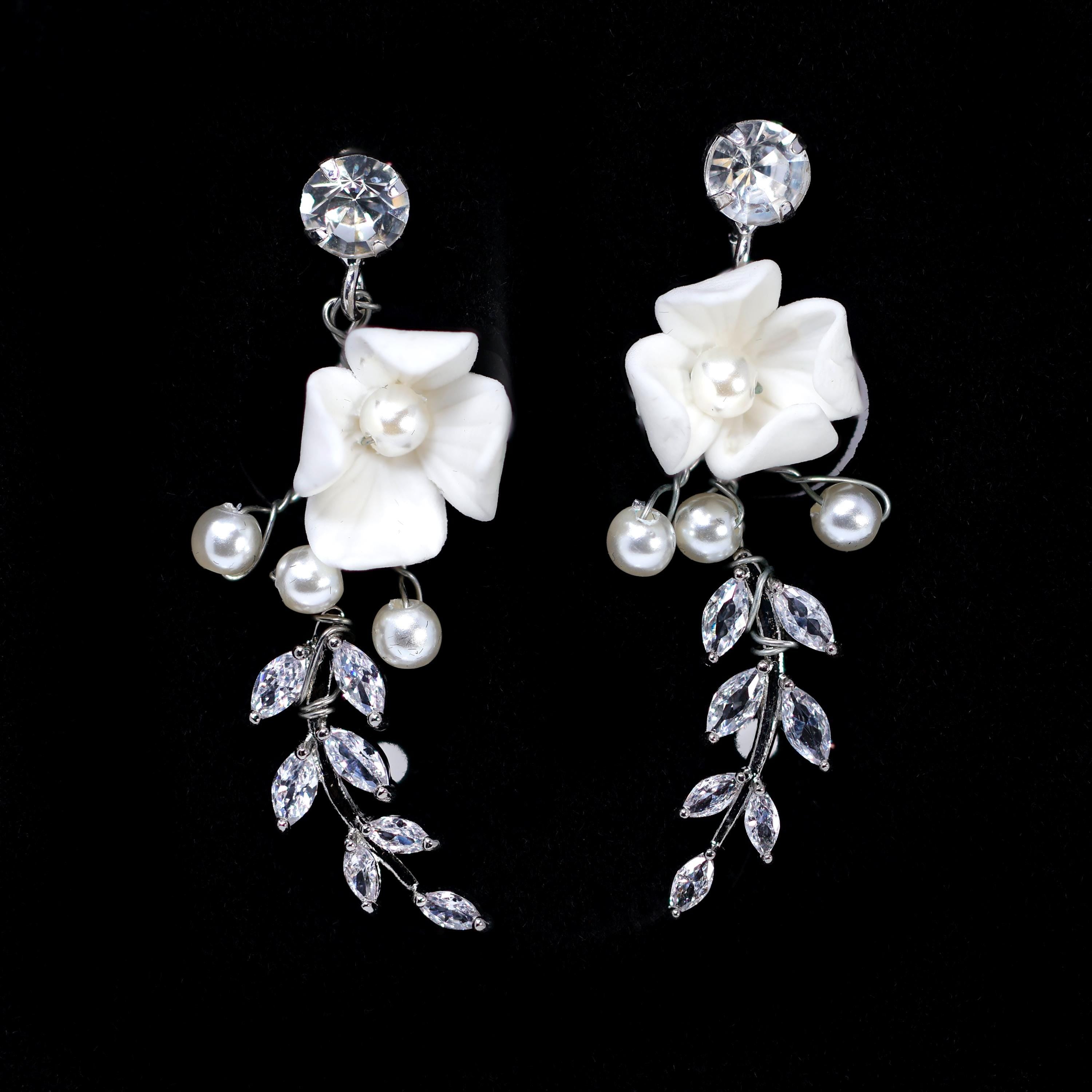 CZ Leaves With White Flowers In Pearl's Embrace Jewelry Set, Gift For Her, Bride to be, Mother Of Bride, Bridal Wedding Accessory.