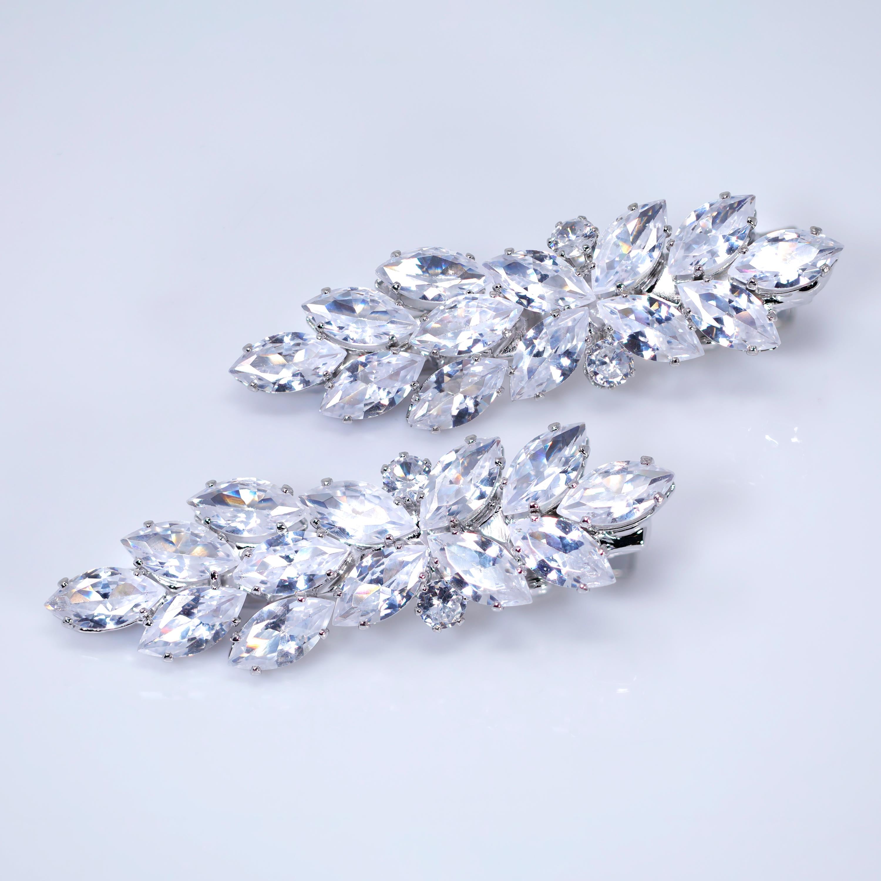 Set Of 2 Luxe Leaves Bridal Hair Clip, Bridesmaid Gift, Wedding Hair Accessory.