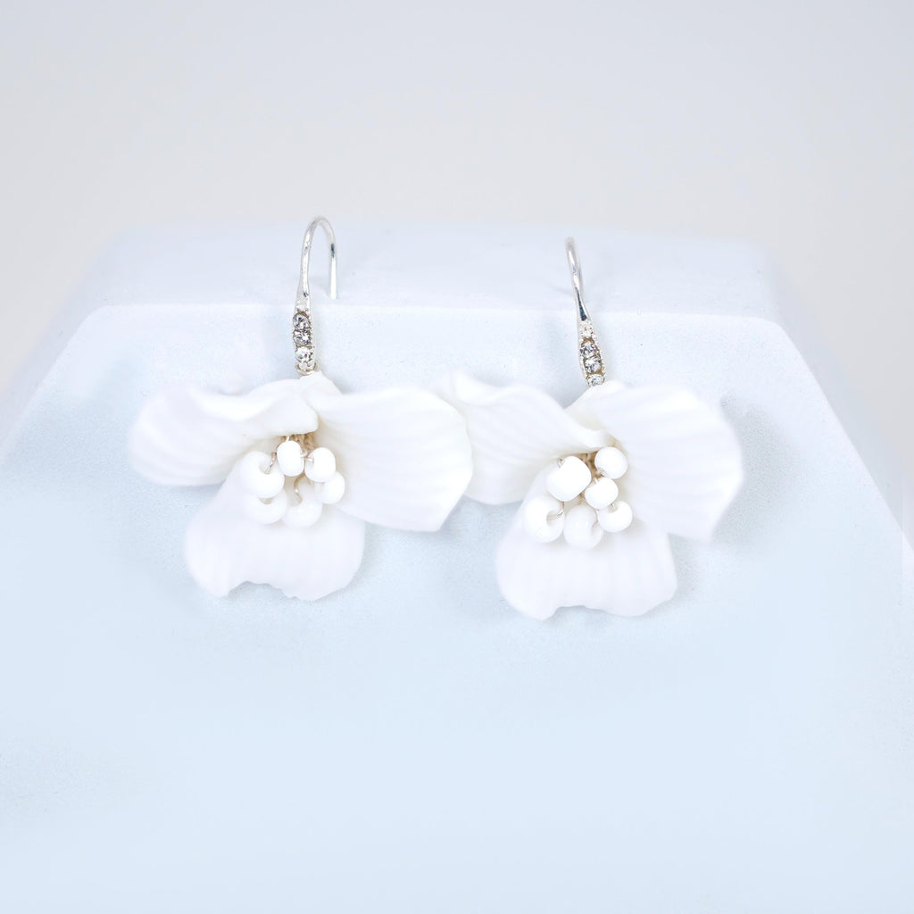 White Flower Lily Bloom Earrings, Long Bridal Jewelry Bridal Earrings Crystal Bridal Earrings Statement Earrings Cz