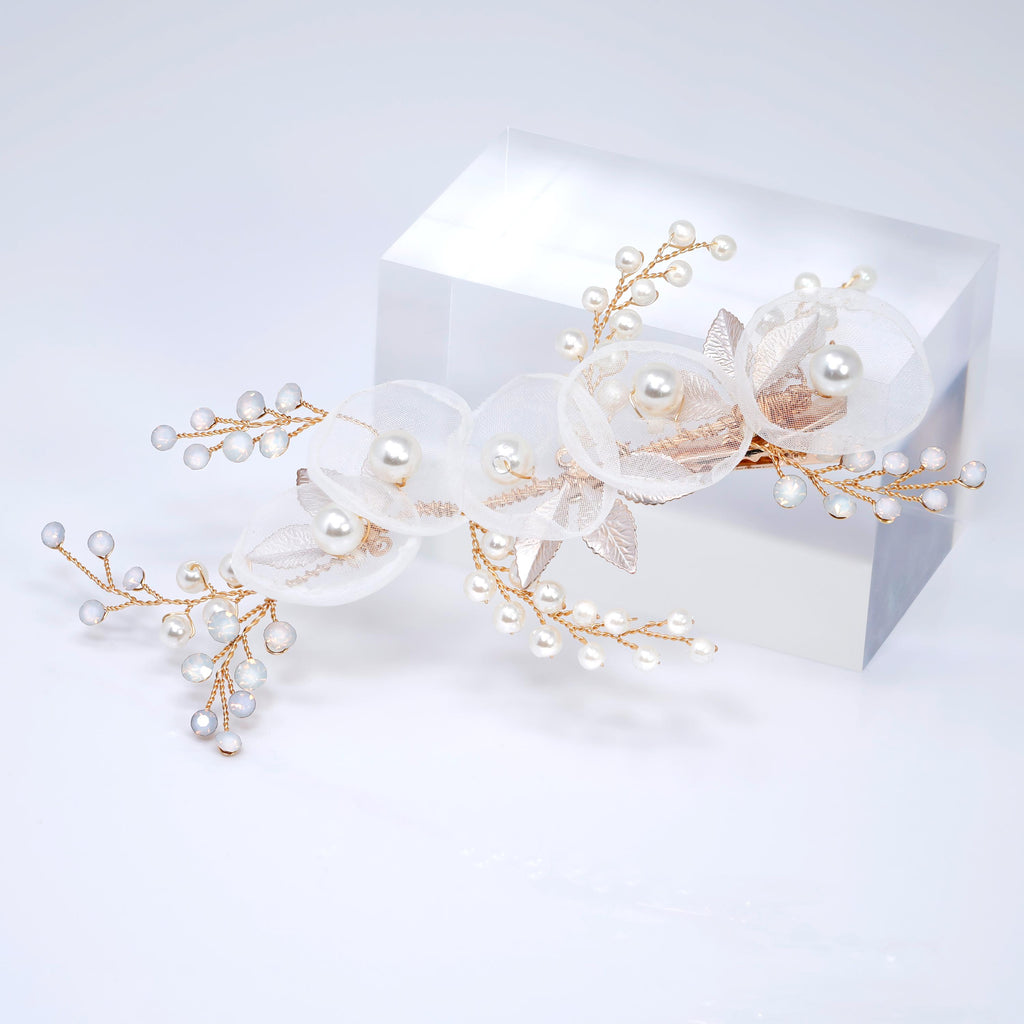 Ivory Petal Whisper Organza Bloom White Floral Bridal Hair Clip, Bridesmaid Gift, Gold Lace Fabric Wedding Hair Accessory, Pearl clip.