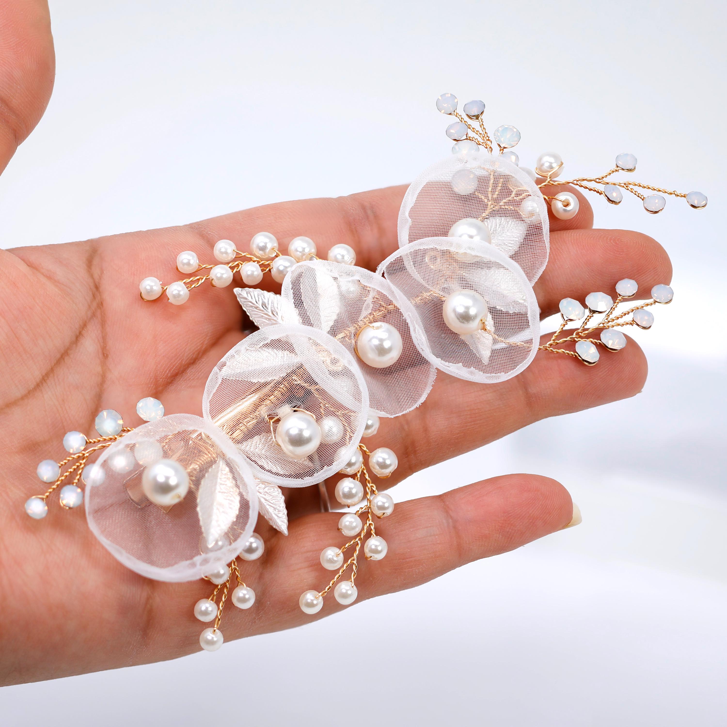 Ivory Petal Whisper Organza Bloom White Floral Bridal Hair Clip, Bridesmaid Gift, Gold Lace Fabric Wedding Hair Accessory, Pearl clip.