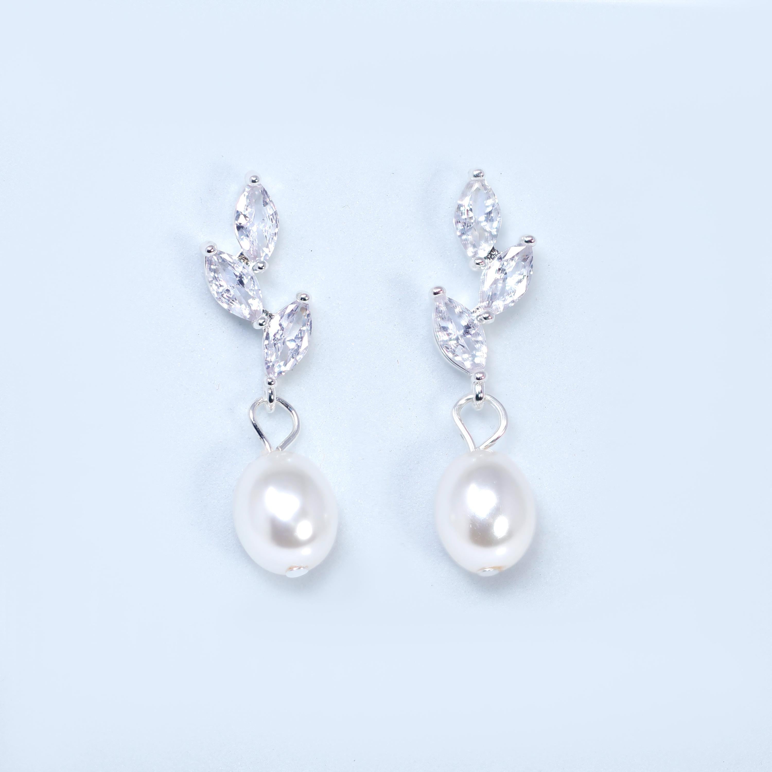 14k Gold Cubic Zirconia First light White Pearl Dew drop Dainty Earrings, Bridal Jewelry, Minimalist Earring, Crystal Statement Earrings Cz