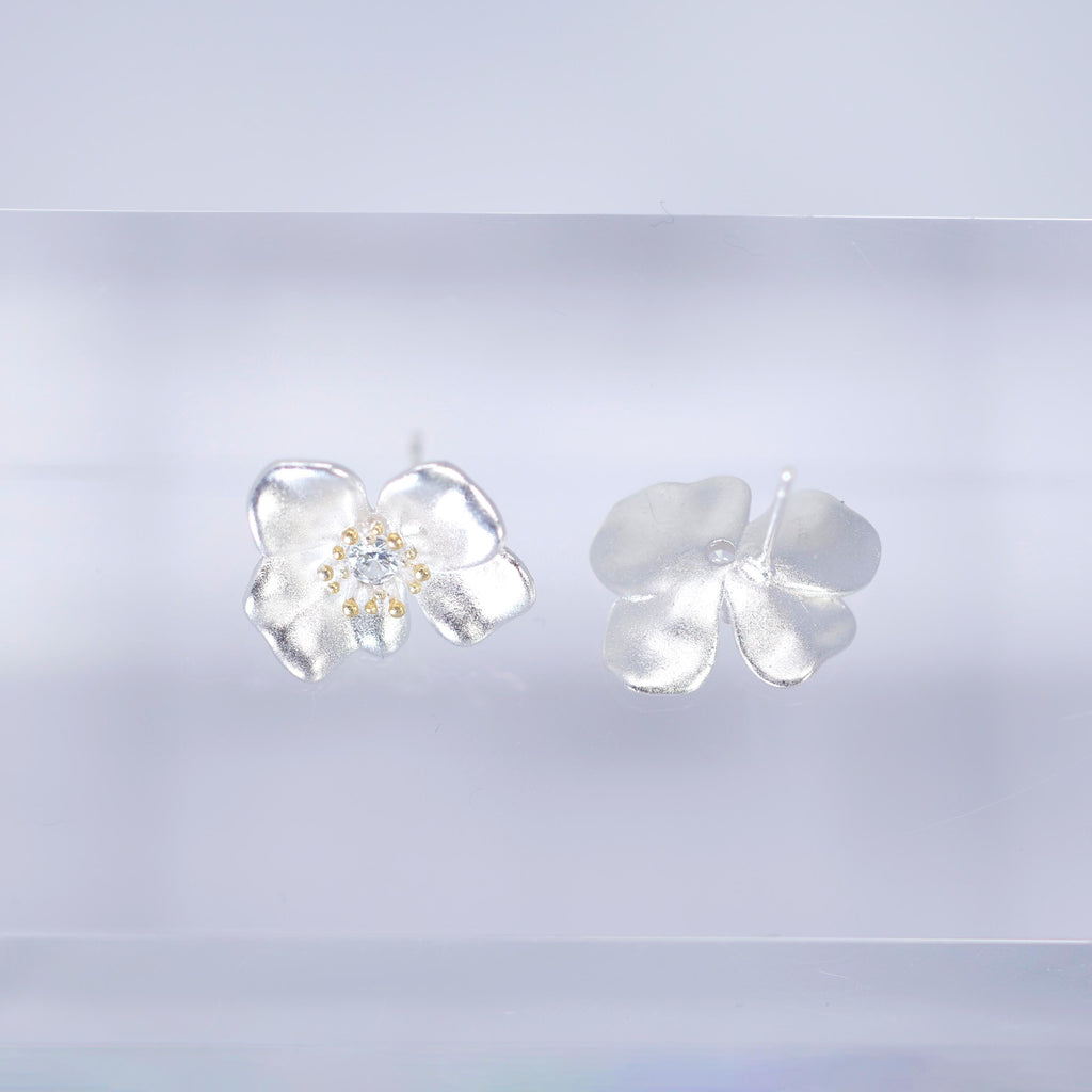 Cubic Zirconia Dainty Petal Crystal Flower Stud, Bridal Jewelry, Bridal Stud Earrings, Crystal Bridal Earrings, Statement Earrings Cz