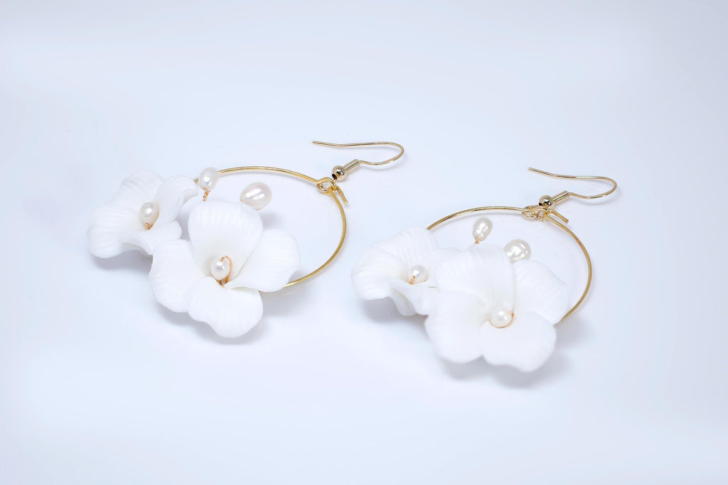 Natural Cultured Pearl Ceramic White Flower Couple Dangle Hoop Earrings, Bridal Jewelry, Pearl Bridal Earrings, Statement Dangle Earrings