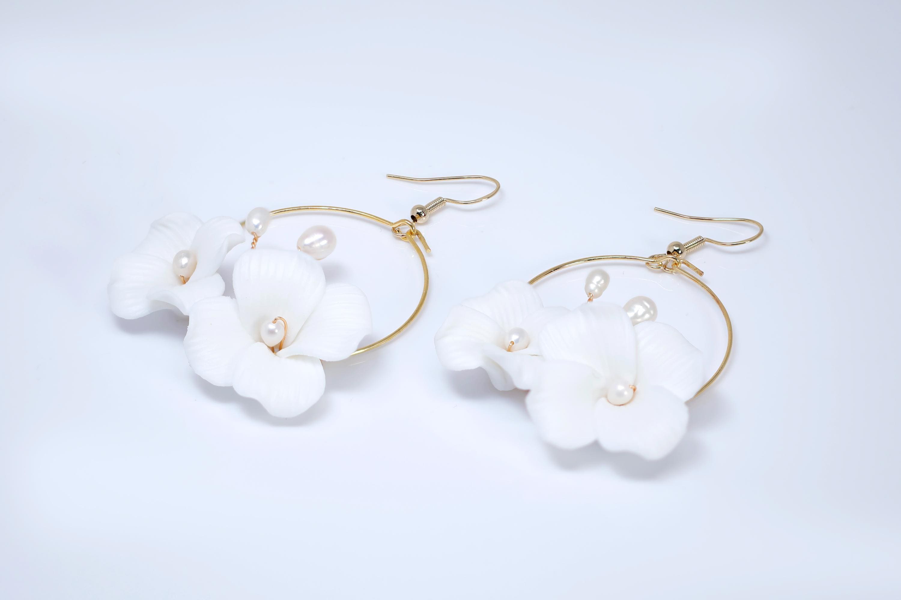 Natural Cultured Pearl Ceramic White Flower Couple Dangle Hoop Earrings, Bridal Jewelry, Pearl Bridal Earrings, Statement Dangle Earrings