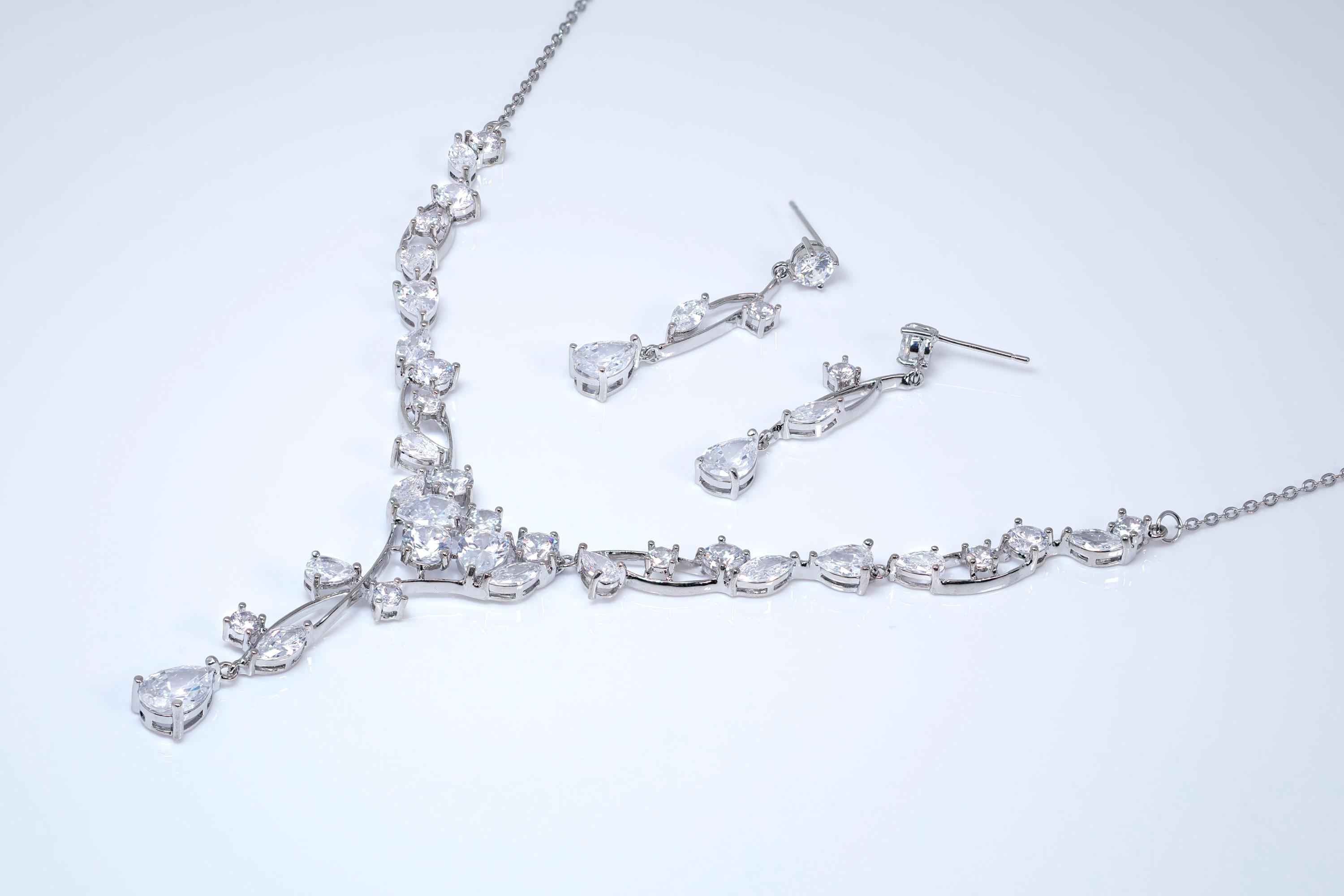 CZ Elegant Crystal Cascade Bridal Jewelry Set: Wedding Jewelry, Vine Necklace and Earrings