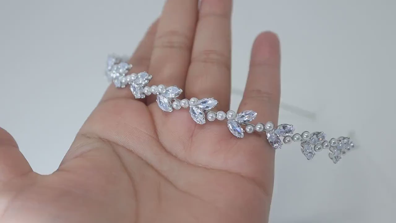 Elegant Blooming Vine Leaves And Pearl Headband, Bridal Hair Vine, Delicate Headband, Hair Accessories.