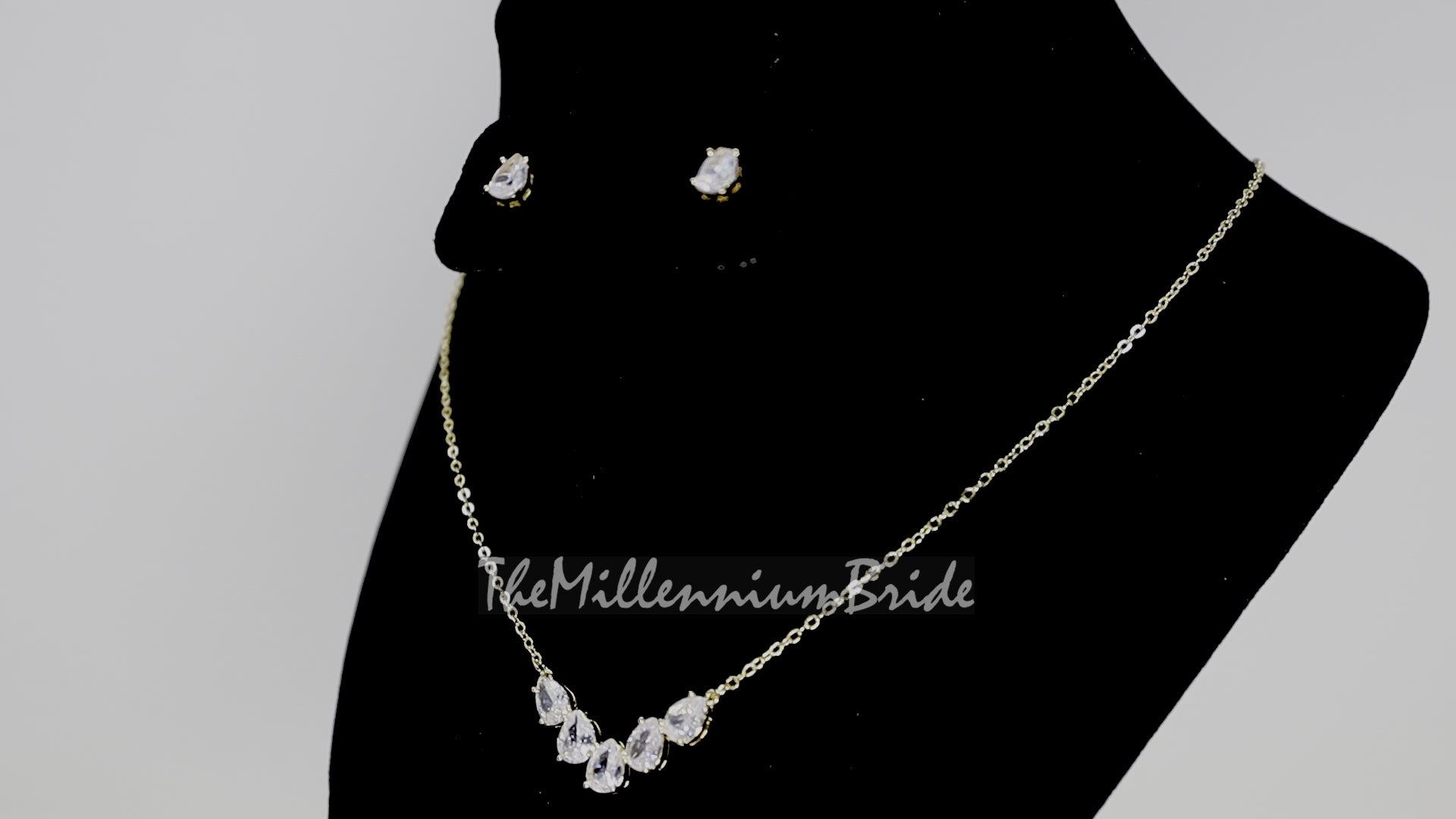 Diamond Teardrop Earrings And Necklace, Long Bridal Jewelry, Bridal Earrings, Crystal Bridal Earrings, Statement Earrings Cz