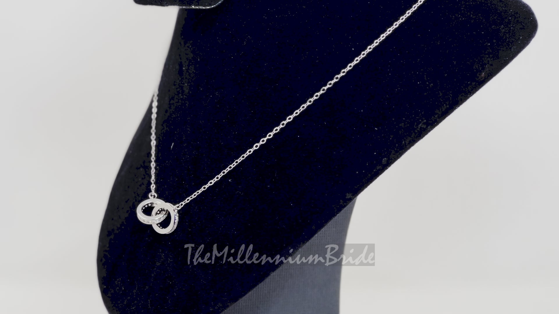 Eternity Circle Necklace • Infinity Necklace • Minimalist Jewelry • Linked circles necklace , connected circles, interlocking rings