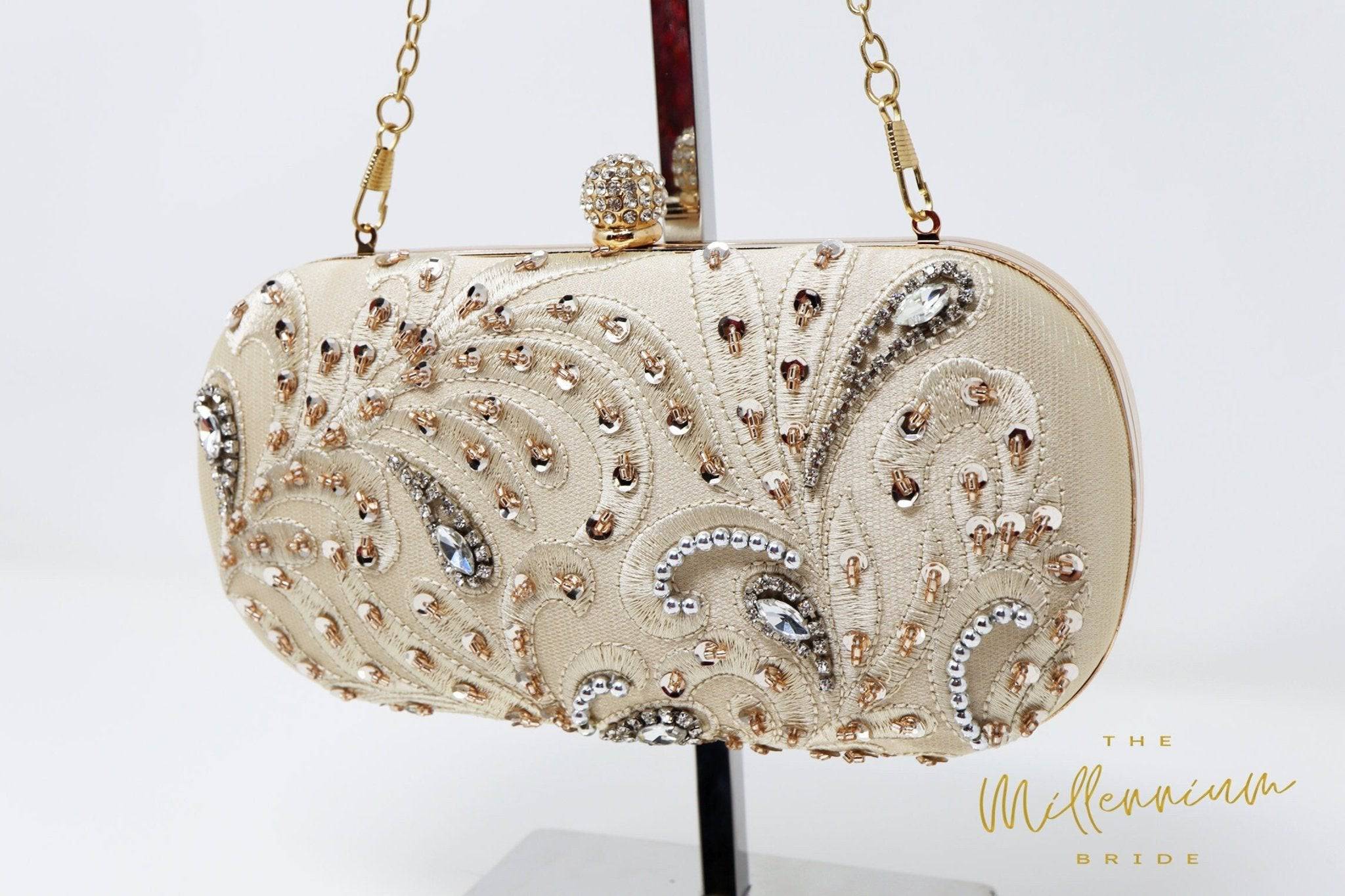 Female Golden and Silver Ladies Wedding Clutch Bag, Size: 5 X 8 X 4 Inch (  L X H X W ) at Rs 340/piece in New Delhi