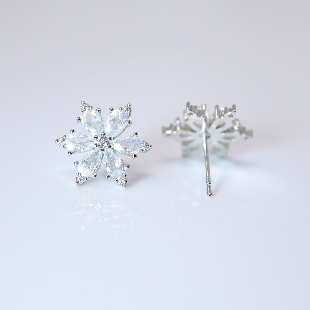Swarovski Crystal Floral stud Earrings, Bridal Jewelry, Bridal Stud Earrings, Crystal Bridal Earrings, Statement Earrings Cz