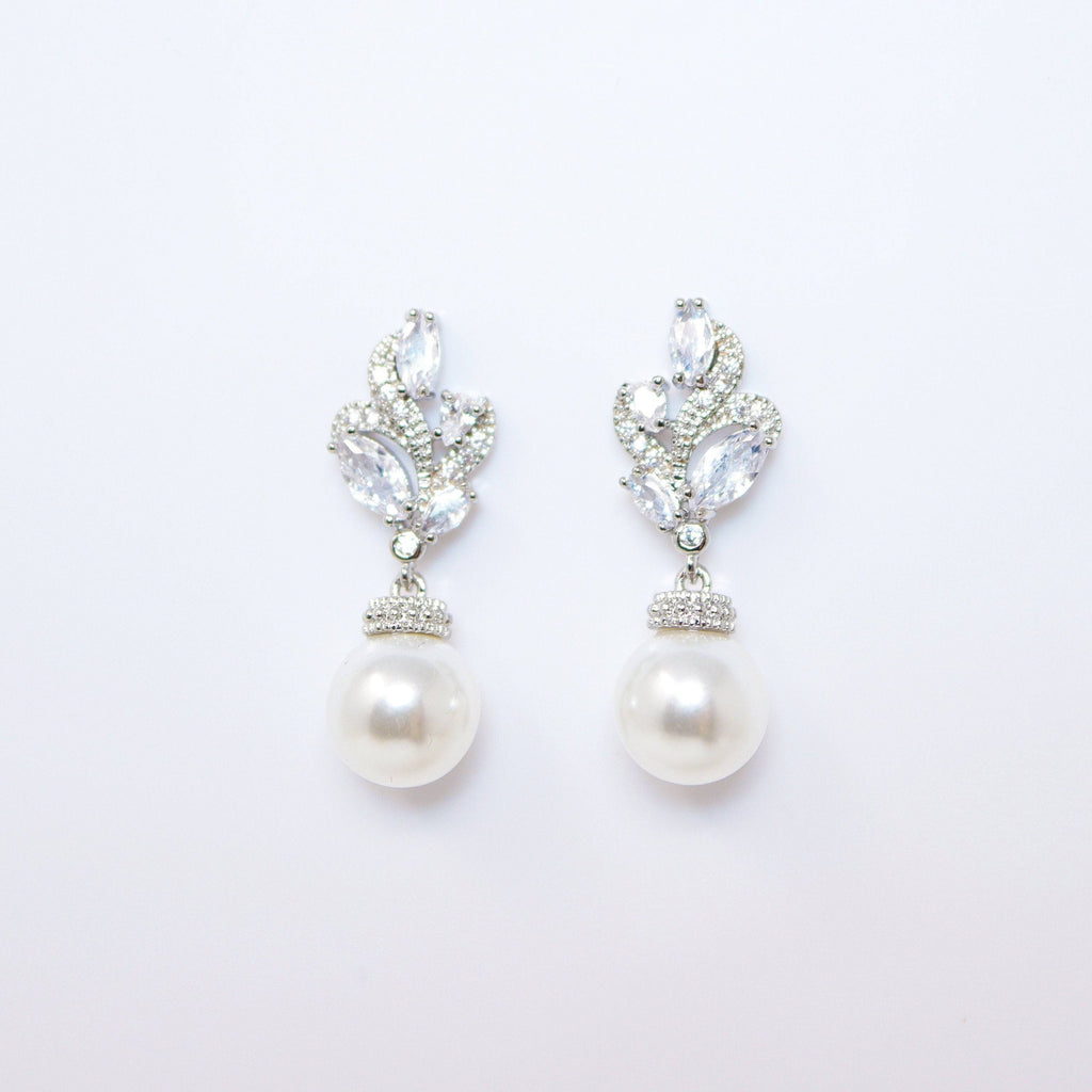 Cubic Zirconia White Pearl drop Dainty stud Earrings, Bridal Jewelry, Bridal Stud Earrings, Crystal Bridal Earrings, Statement Earrings Cz