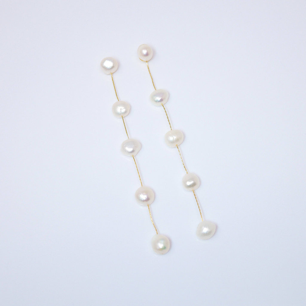 14k gold Plated 5 Large Freshwater Cultured pearl Bezel Earrings,Long Bridal Jewelry, Pearl Bridal Earrings, Statement Earrings.