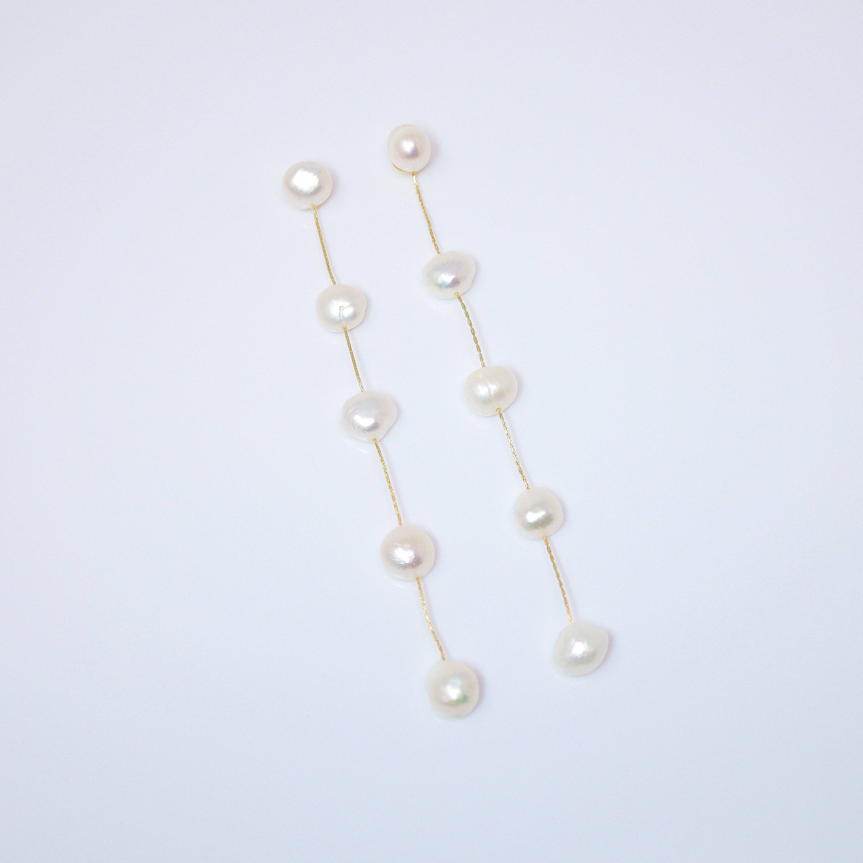 14k gold Plated 5 Large Freshwater Cultured pearl Bezel Earrings,Long Bridal Jewelry, Pearl Bridal Earrings, Statement Earrings.