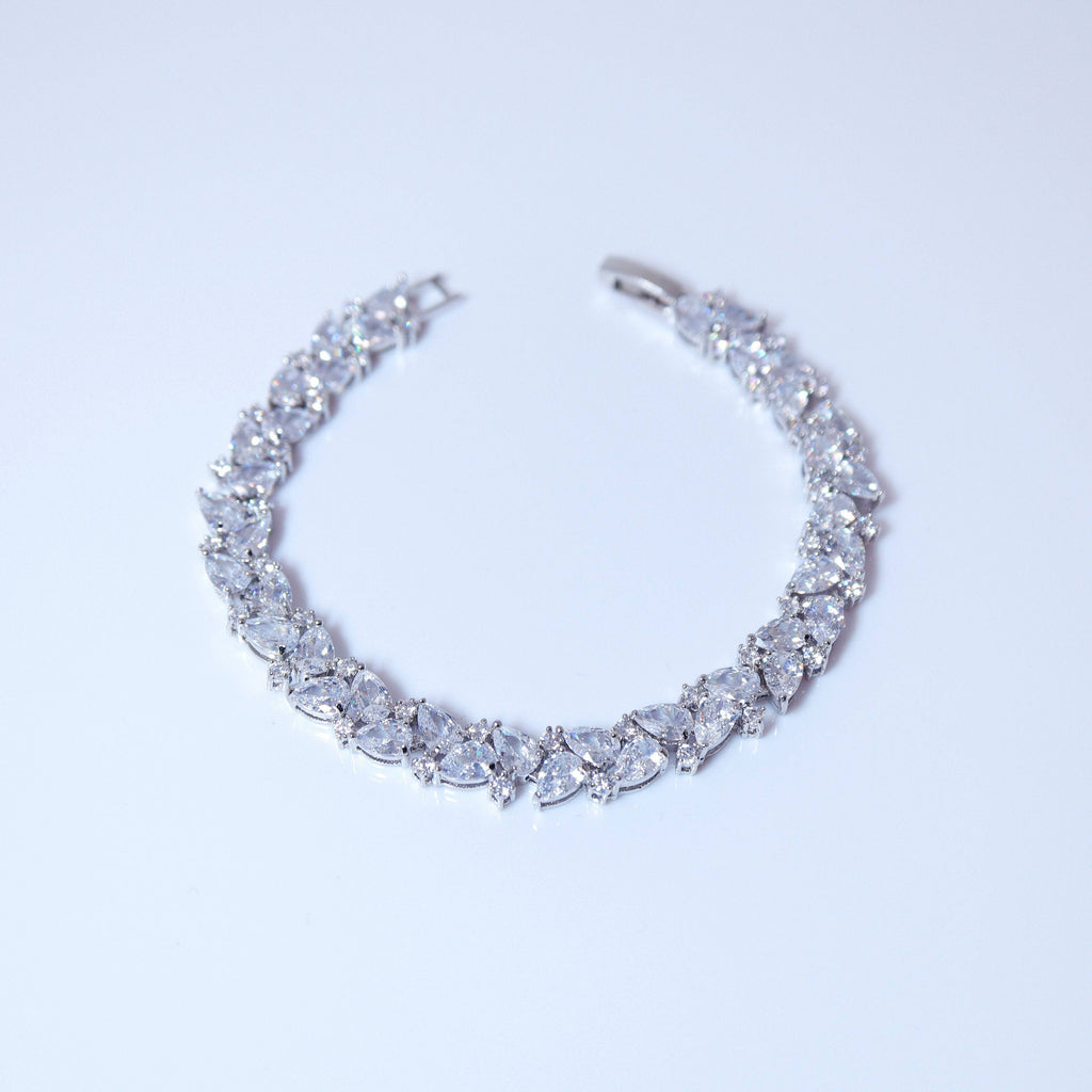 CZ Droplets Bracelet , Diamond Bracelet, Bracelet Femme, Wedding Bracelet, Bridesmaid Gift, Bride Bracelet, Bridal Bracelet.