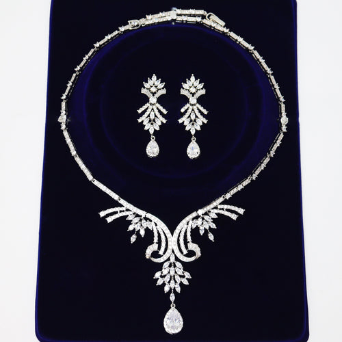 Sparkling Swarovski Crystal Leaves Drop Necklace Set, Bridal Jewelry, Long Bridal Earrings, Crystal Bridal Earrings, Statement Earrings