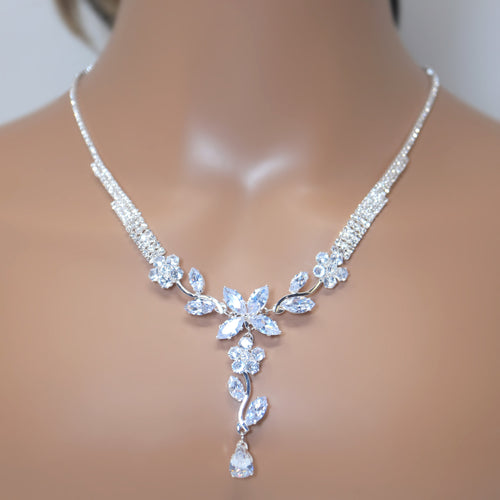 Captivating Swarovski Crystal Vine Leaves Drop Necklace and Earrings Set, Long Bridal Jewelry, Statement Earrings Cz Necklace Set.