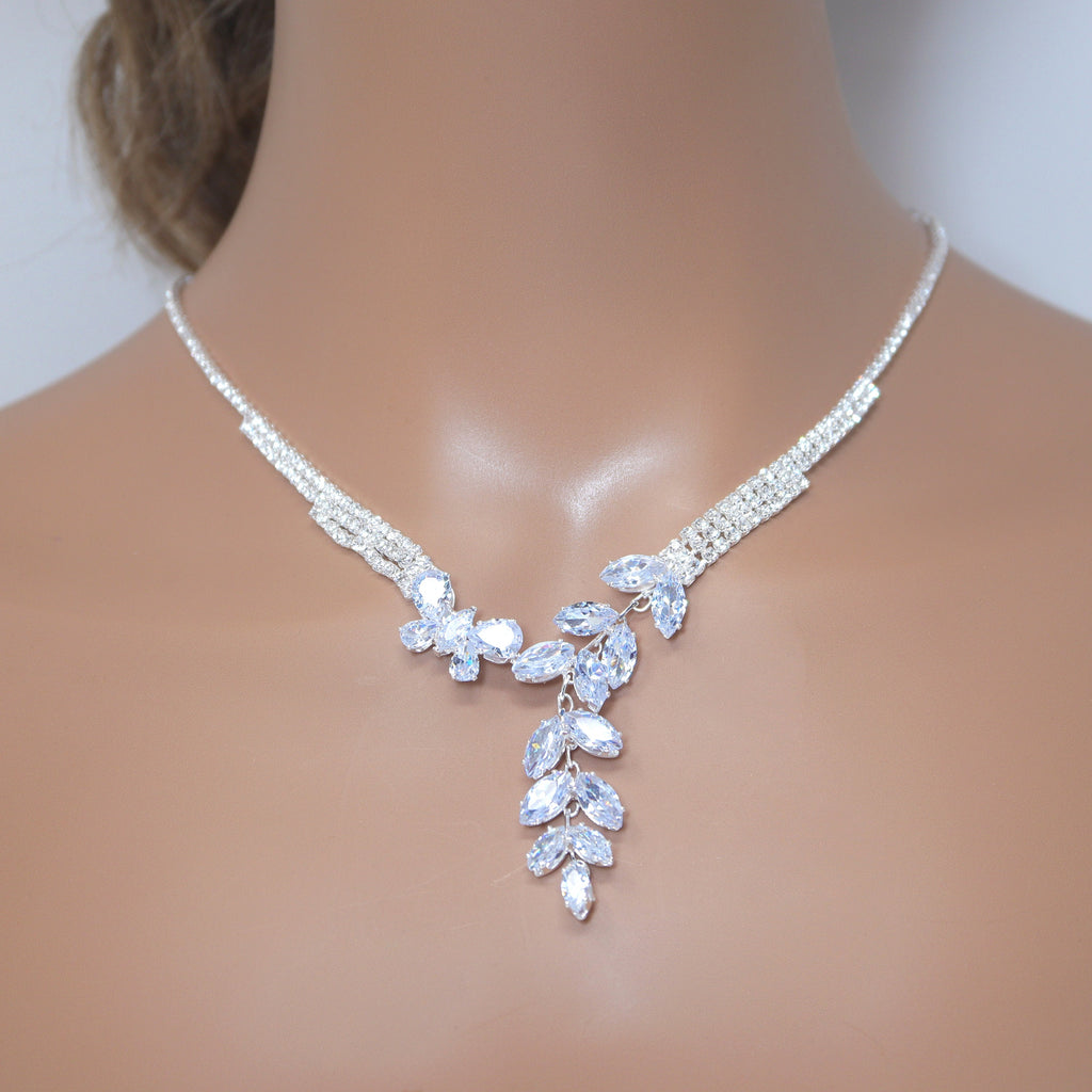 Timeless Elegance: Swarovski Crystal Leaves Drop Bridal Necklace and Earrings Set, Long Bridal Jewelry, Statement Earrings Cz Necklace Set.