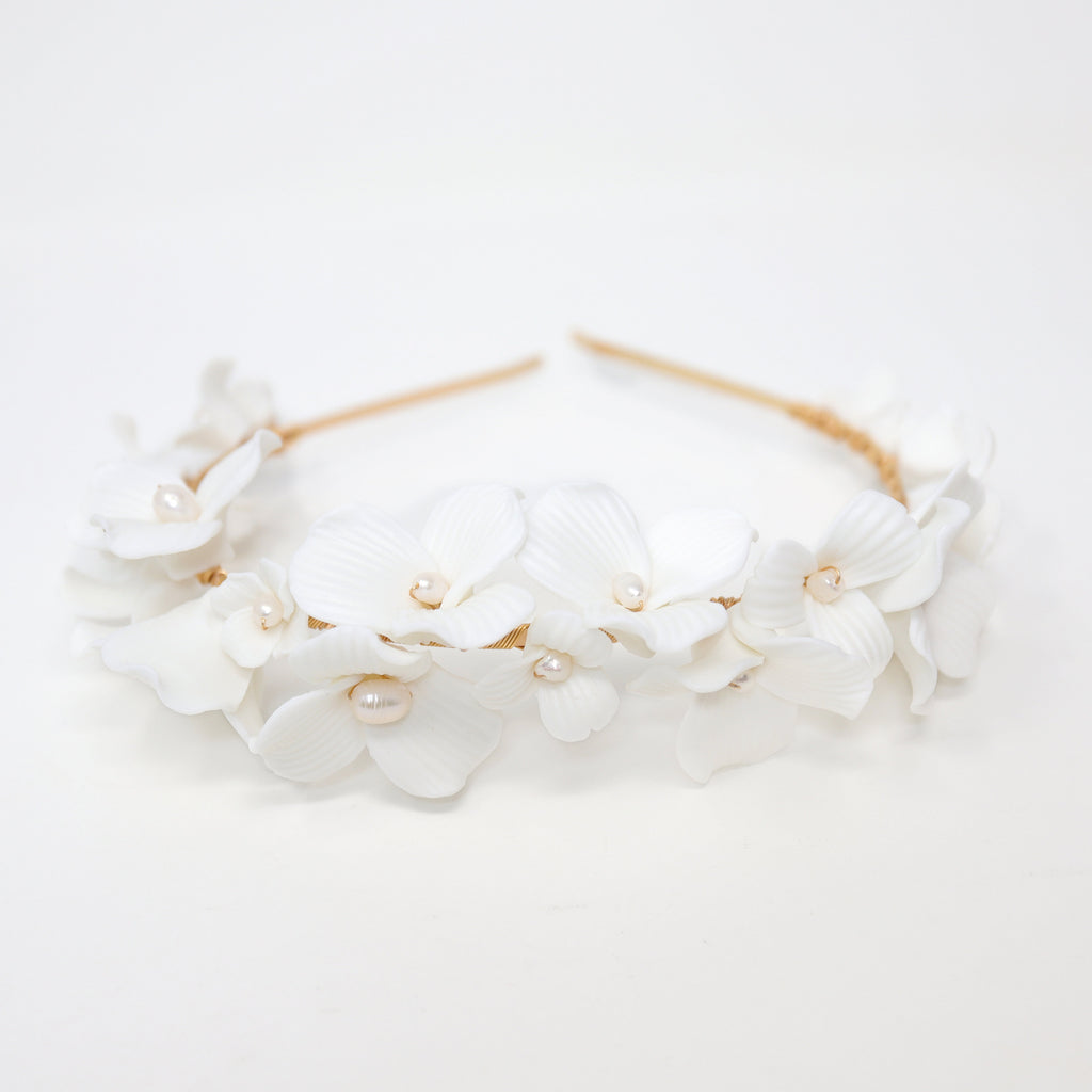 Freshwater Pearl Porcelain Ceramic White Flower Pearl Bridal Headband, Bridal Hair Vine, Delicate Headband, Hair accessories.