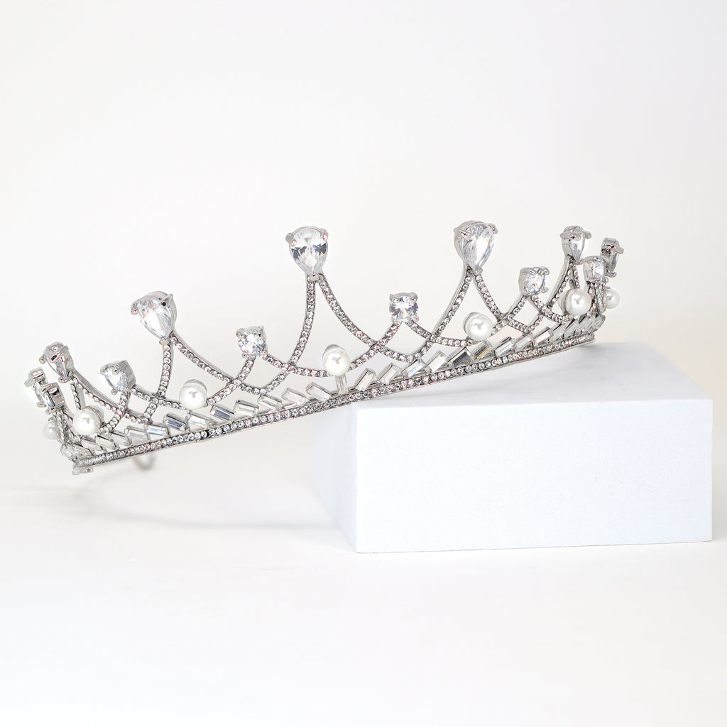 Swarovski Pearl Tiara For The Queen, Bridal Crown Tiara, Crystal Wedding Tiara, Crystal Wedding Crown, Tiara Bride, Wedding Jewelry.