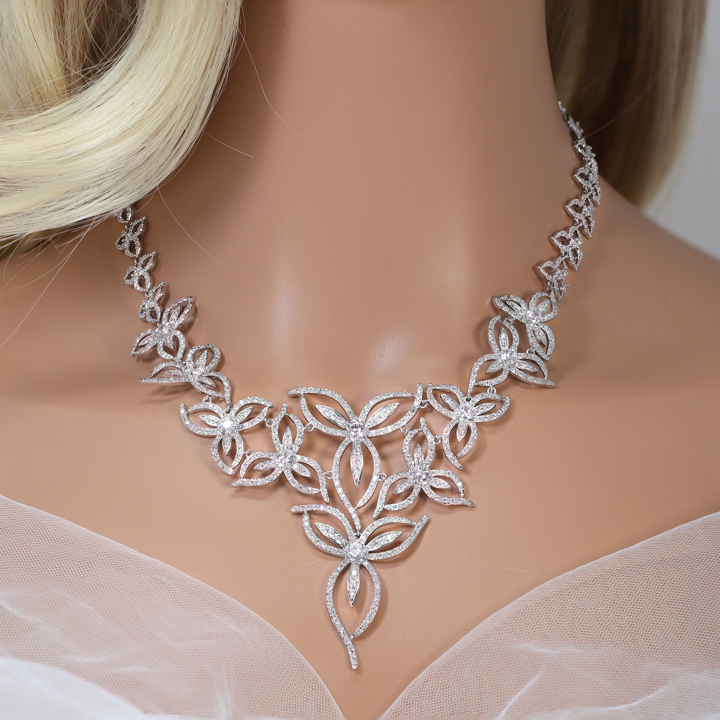 Kundan Bridal Necklace Set for Wedding - Wine | FashionCrab.com