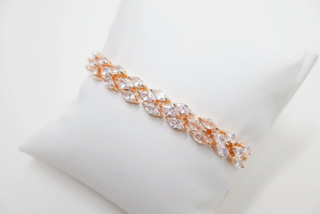 Leaves Dainty Bracelet, Delicate Bracelet, Wedding Bracelet, Bridesmaid Gift, Bride Bracelet, Bridal Bracelet, Diamond bracelet.