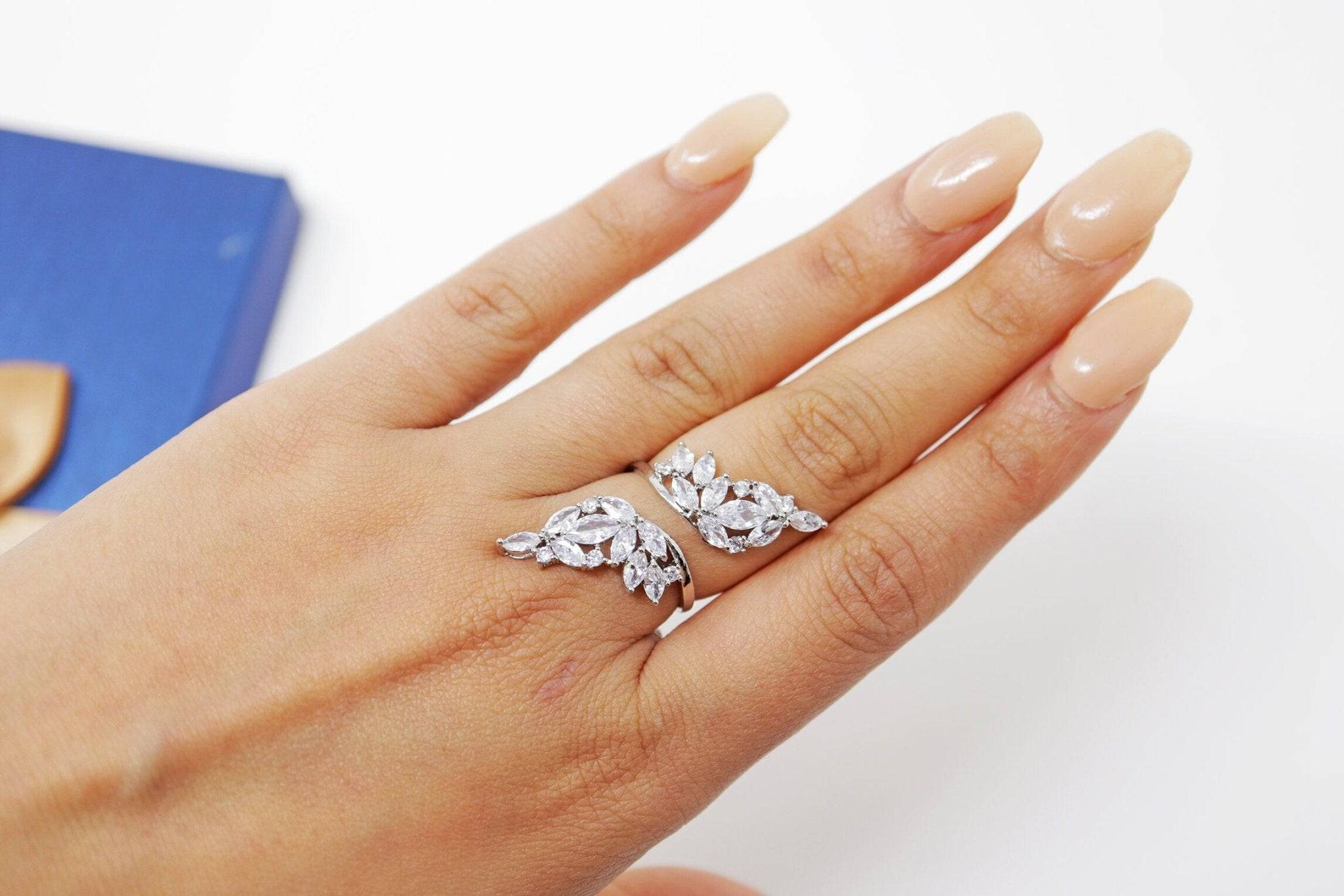 Swarovski Crystal Vine Leaves Diamond, Crystal wedding Ring Set, Wedding Jewelry, Bridal Accessories, Statement Jewelry, Swarovski Crystals.