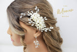 Swarovski Crystals And Bunch Of White Pearls Bridal Hair piece, Bridal Hair Accessories, Wedding Hair Accessory, Bridal Hair Comb.