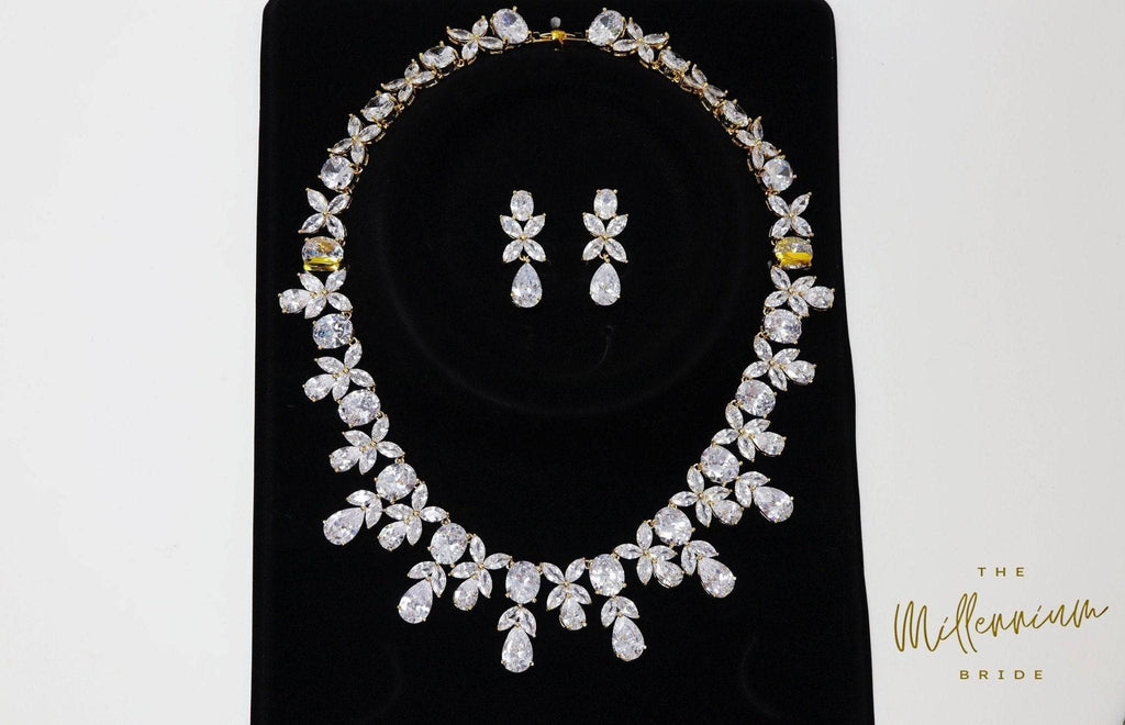 Swarovski crystals Luxury Water Drop And Flower Crystal Necklace, Bridal Necklace Set, Bridal Jewelry
