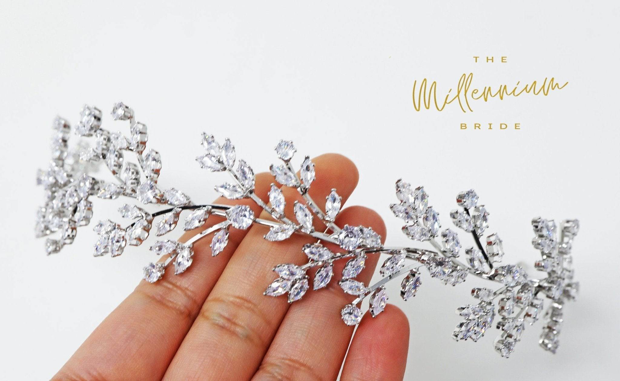 Swarovski Crystals Vine Leaves Headpiece, Hair Vine Headband, Bridal Hair Vine, Rhinestone Headband, Delicate Headband, Hair accessories.